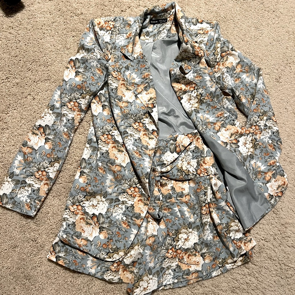 Floral suit & shorts set